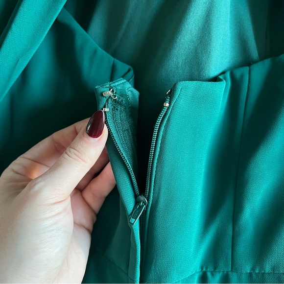 NWT - Morilee - Chiffon Bridesmaid Dress w/ Spaghetti Straps - 21634 - Emerald - Picture 8 of 9